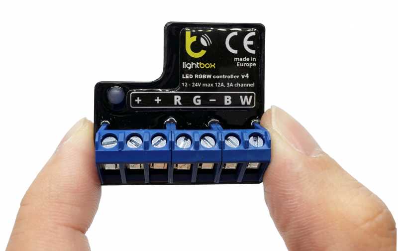 LightBox RGBW Bluetooth Controller v4
